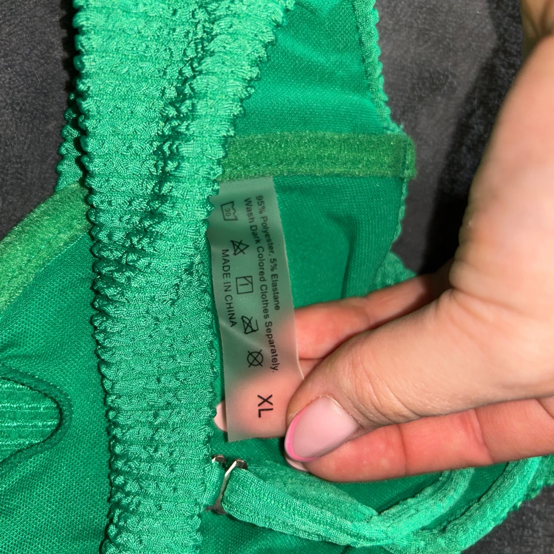 Grön bikini med ribbad textur - 2