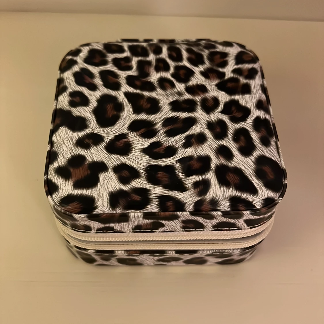 Leopardmönstrad smyckesask - 1