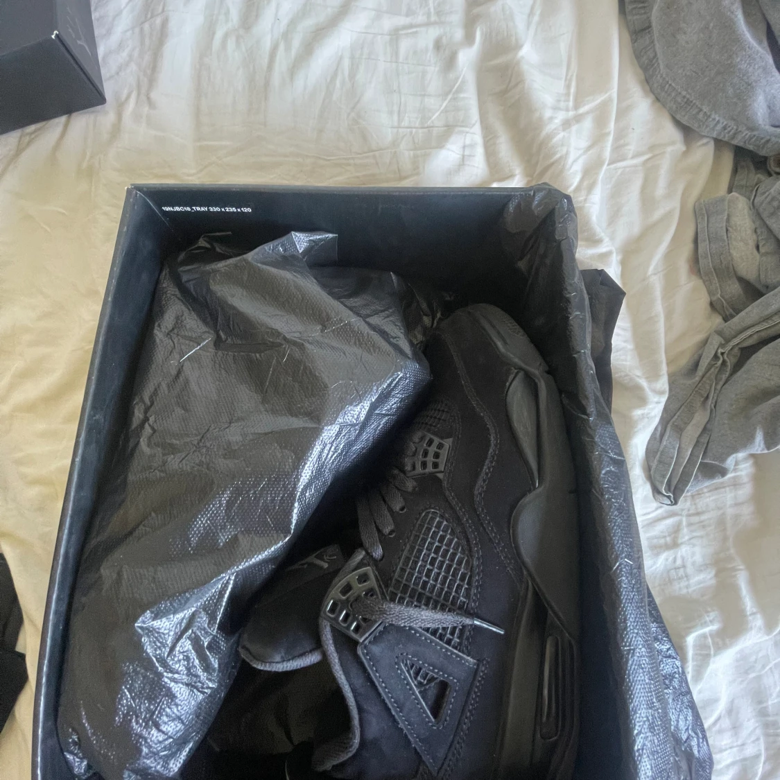 Jordan 4 black cat - 3