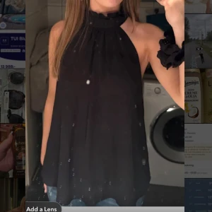 Blus - Lånad bild!!! Säljer exakt samma topp i xs knappt använd💕