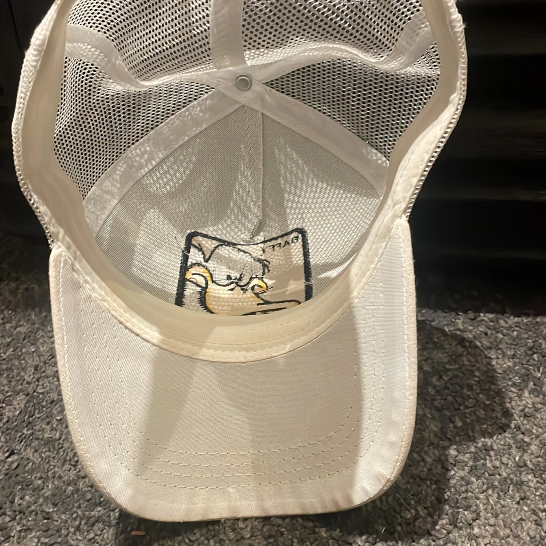 Vit Daffy Duck keps med mesh - 2