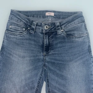 ✨Nelly jeans bootcut✨ - Jeans från Nelly mörkblåa bootcut i strl 36💞helt oandvända endast testade 1 gång 💞💞