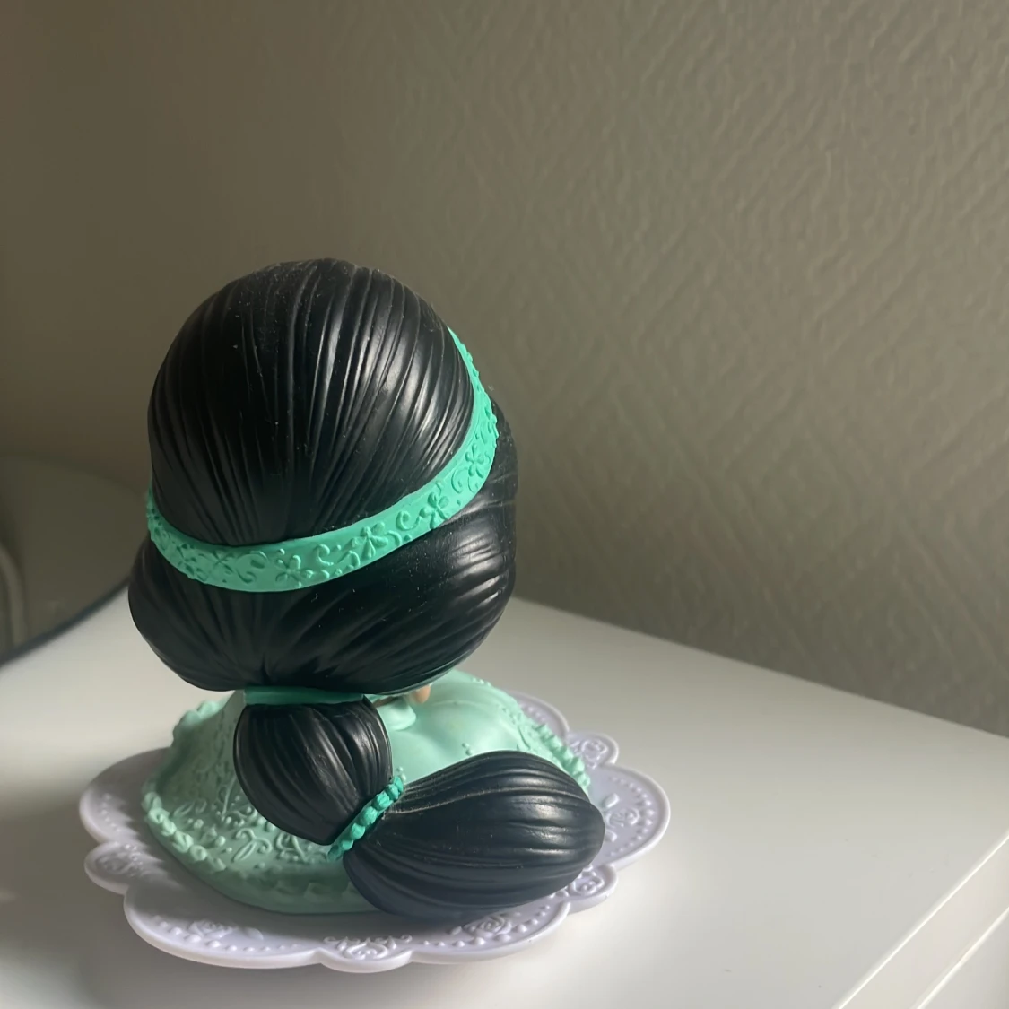 Mintgrön prinsessklänning med detaljer - 2