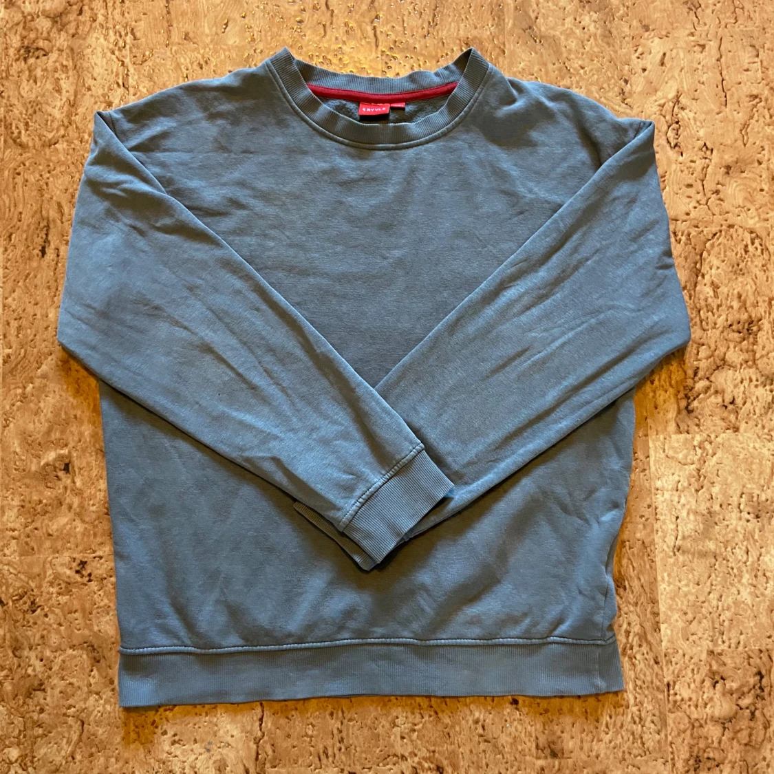 Grå sweatshirt från RYVLS - 3