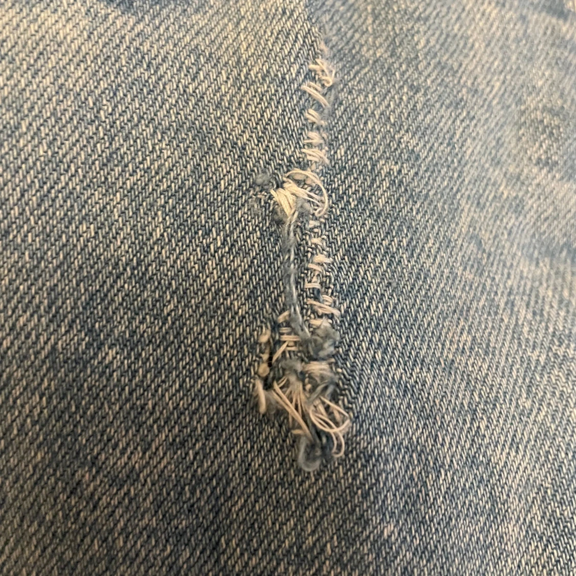 Ljusblå bootcut jeans med fickdetaljer - 3