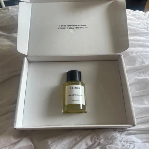 ESSNCE Carashmellow Eau de Parfum - Populär Parfym från ESSNCE, endast testad!