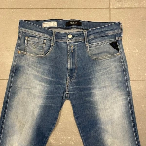 Replay jeans  - Säljer nu dessa Replay jeans, skriv för fler bilder/frågor🙌🏼