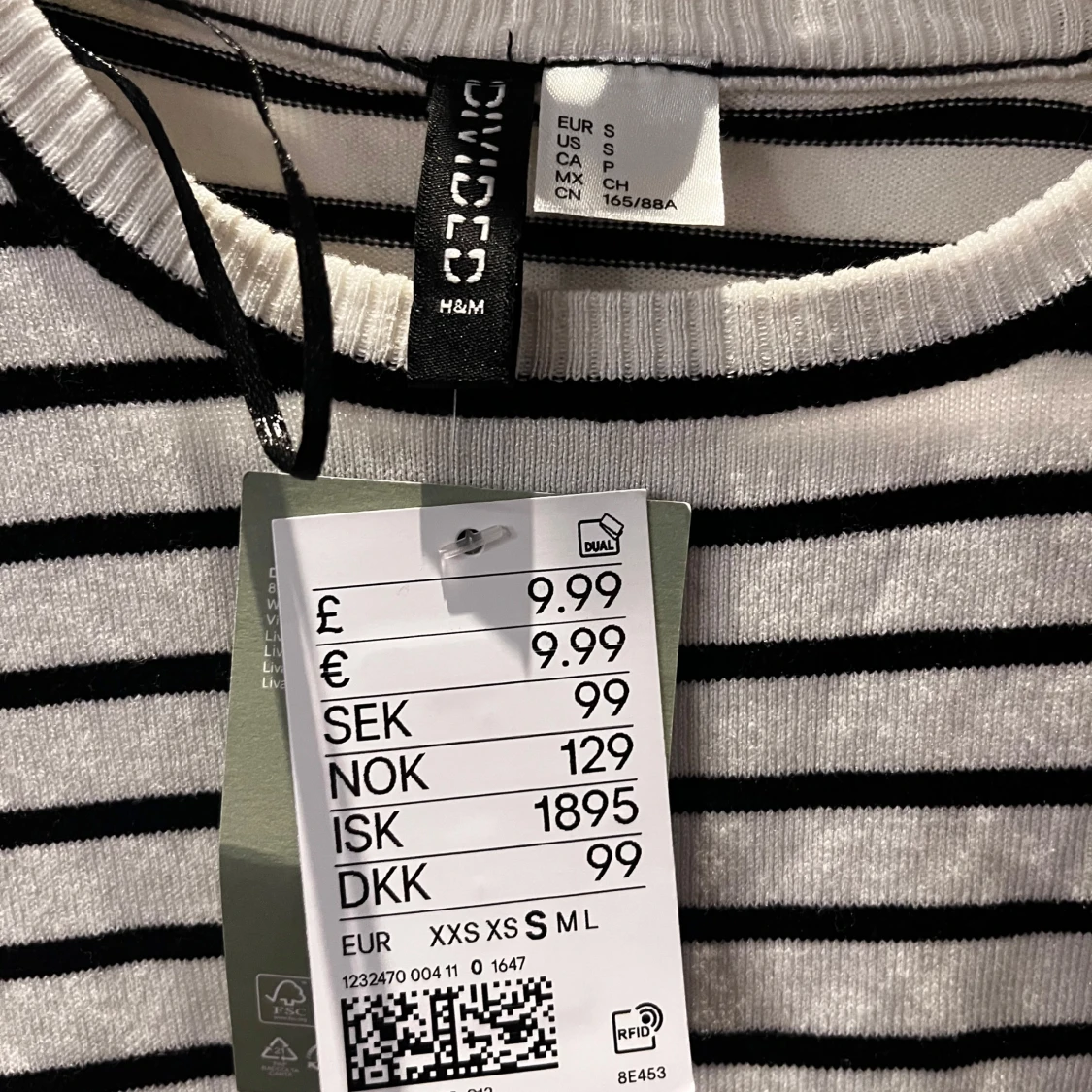 Vit och svart randig topp från H&M - 1