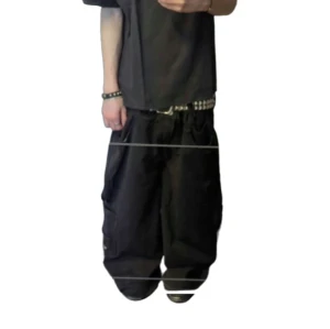 Asfeta baggy JNCO type jeans ♠️ - Baggy ass JNCO type pants, riktigt lätta att styla. Lite heelbite men annars bra skick. Fler bilder eller mått skickas vid behov 🙏🙏