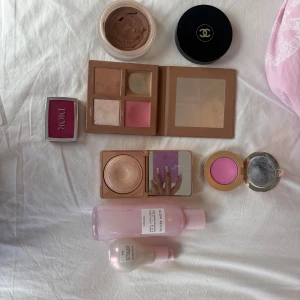 Smink - Rensar ut smink/Pr som inte kommit till användning 💗säljer allt för 599 vilket är ett otroligt pris då alla produkter sammanlagt ligger runt 3000kr💗 passa på! 