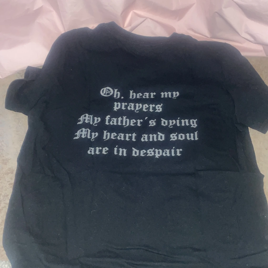 Svart band-tshirt med tryck från Gildan - 1