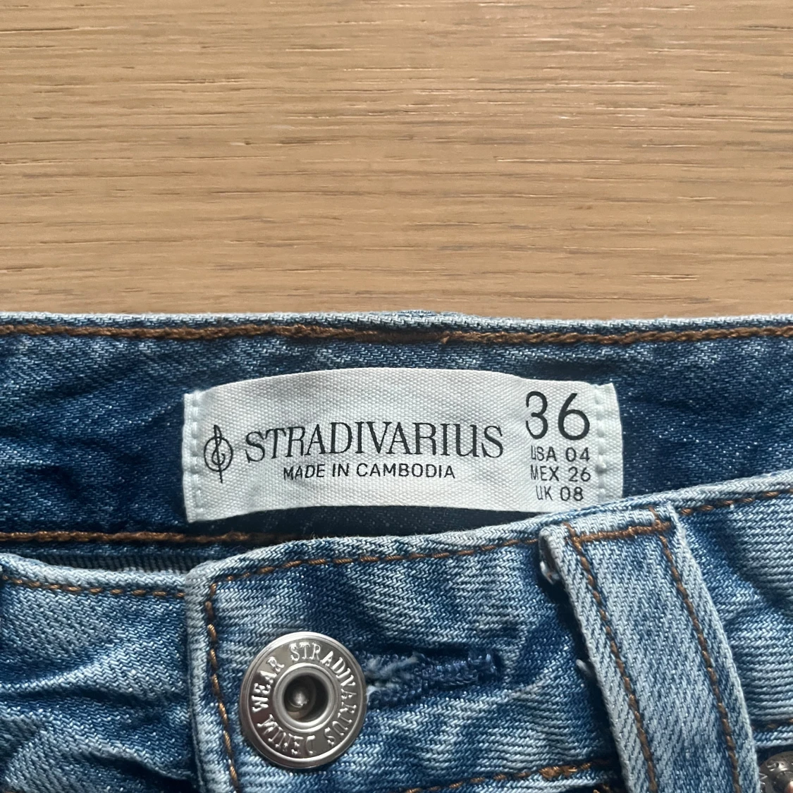 Jeanskjol från Stradivarius - 3