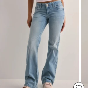 Nelly jeans! Storlek eu34 - Knappast använda 