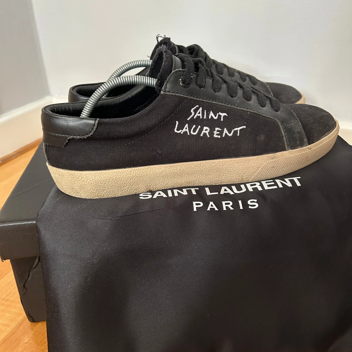 Svarta Saint Laurent sneakers i canvas