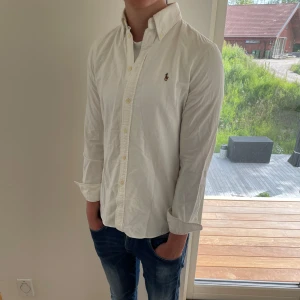 Polo Ralph lauren skjorta  - Säljer nu denna polo Ralph lauren skjorta, skriv för fler bilder/frågor🙌🏼