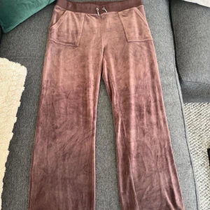 Juicy Couture Byxor  - Använda 2-3 gånger, annars i toppen skick!