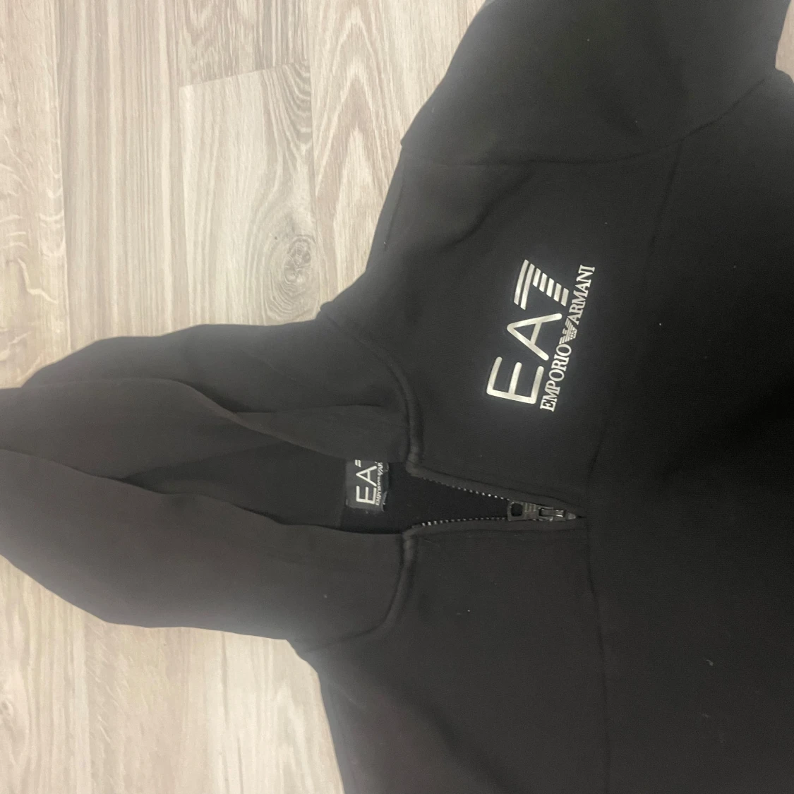 Svart EA7 hoodie med halv dragkedja - 2