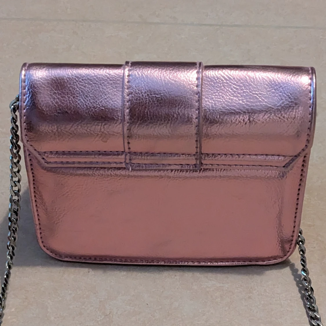 Rosa metallic axelväska med strass - 2