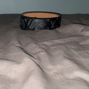 Svart bälte - Helt ny