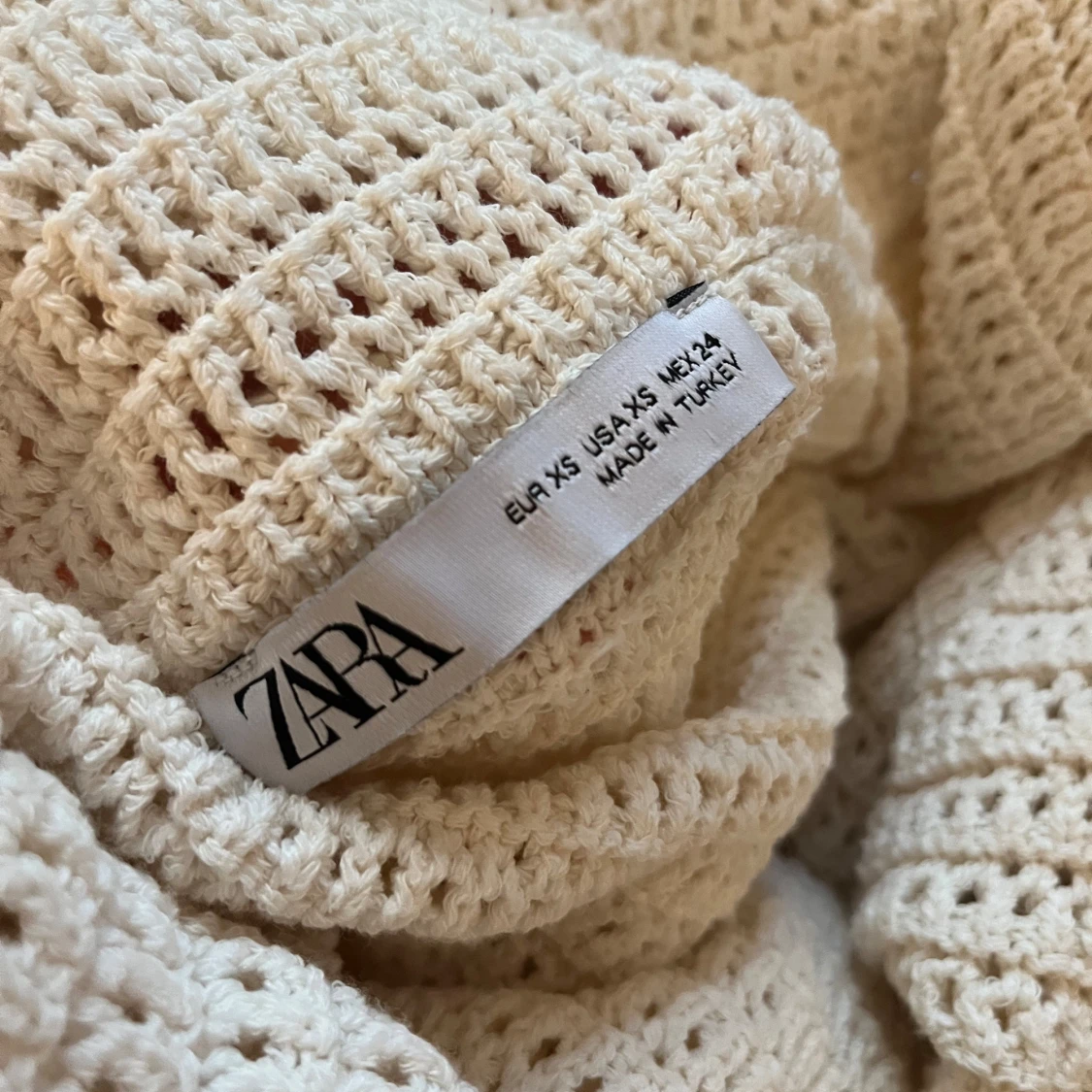 Krämvit virkad topp ifrån Zara!🤍 - 1