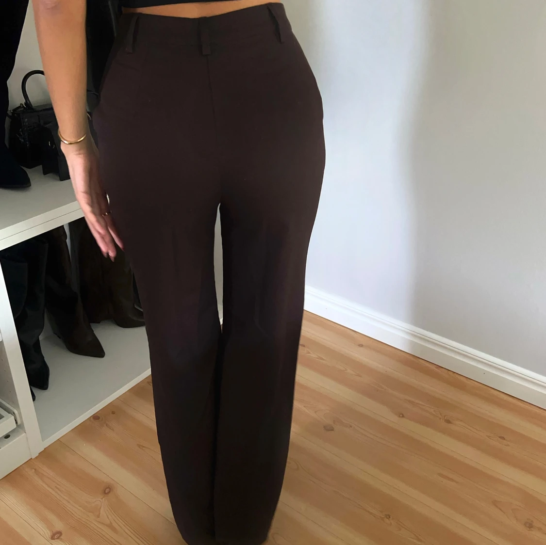 Bruna kostymbyxor med bootcut - 1