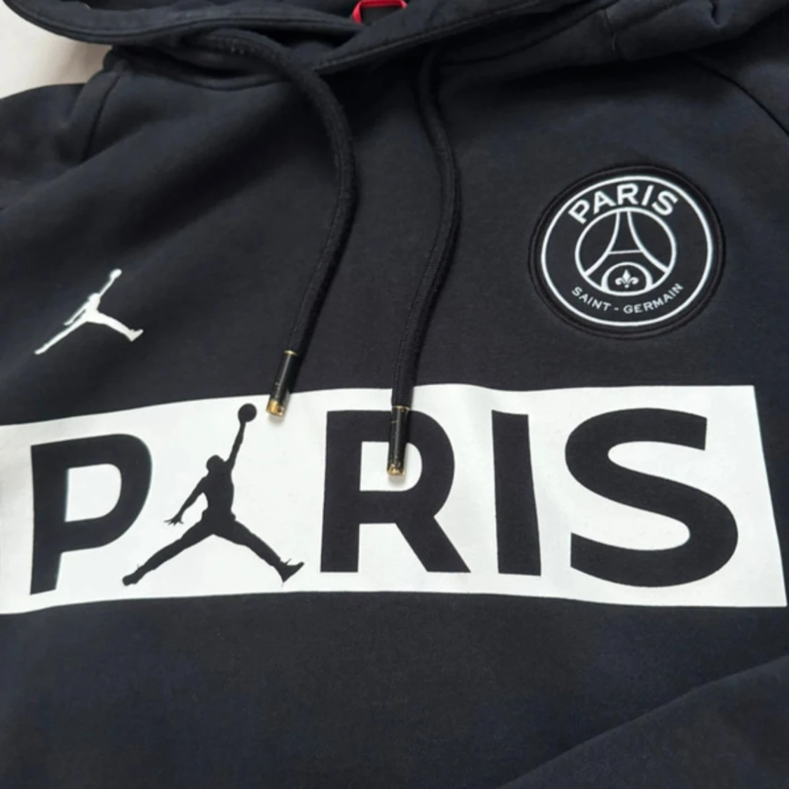 Svart PSG x Jordan hoodie med tryck - 2
