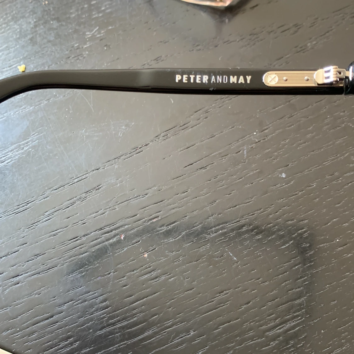 Svarta solglasögon Peter and May - 2