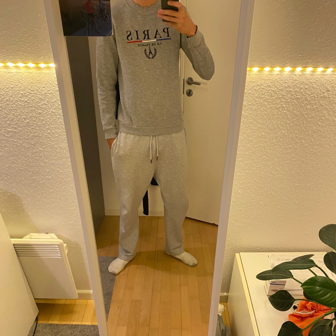 Grå tjocktröja från Paris Tour d'Or - 1