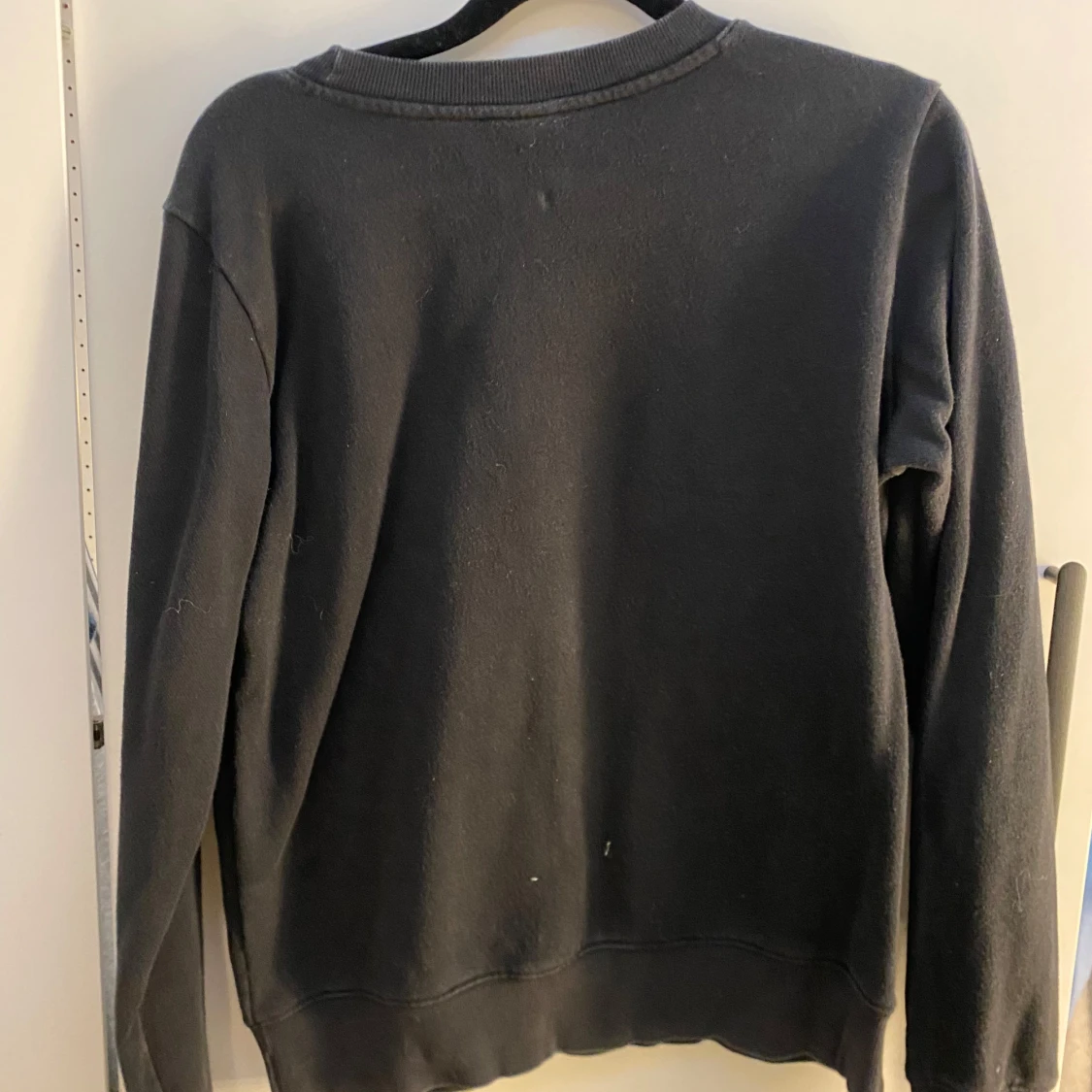 Svart sweatshirt från Champion - 1