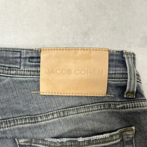 Jacob Cohën ”Nick” jeans - – Model: Nick  – Condition: 9/10  – Retail price: 5399 SEK