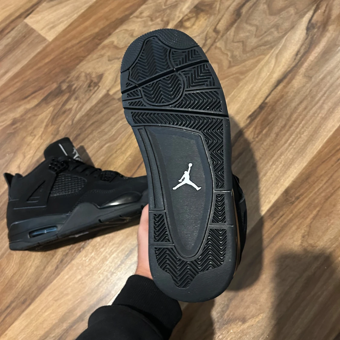 Jordan 4 black cats - 1