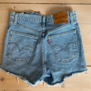 Levis shorts - Shorts från levis
