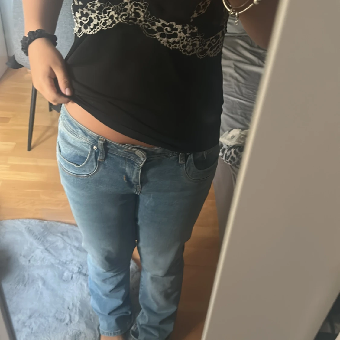 Ljusblå bootcut jeans från LTB - 2