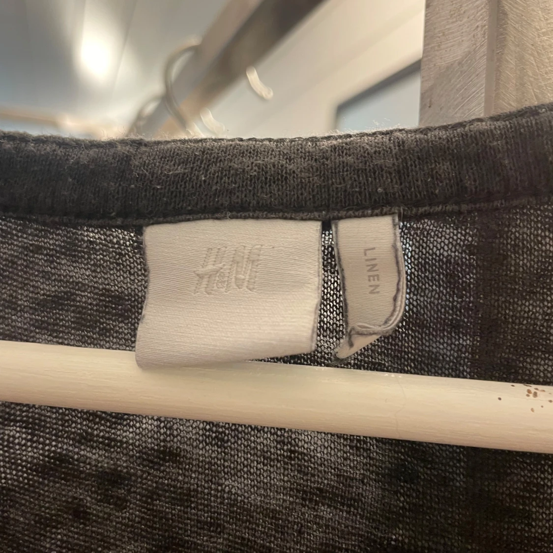 Svart linnetopp med volangärm H&M - 2