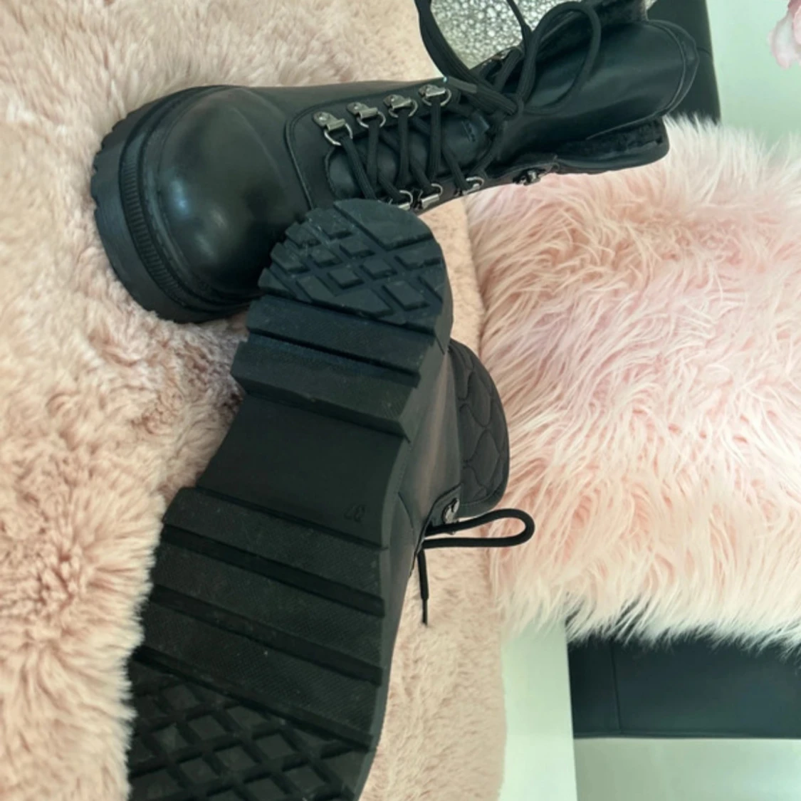 Svarta boots från Even&Odd med foder - 1