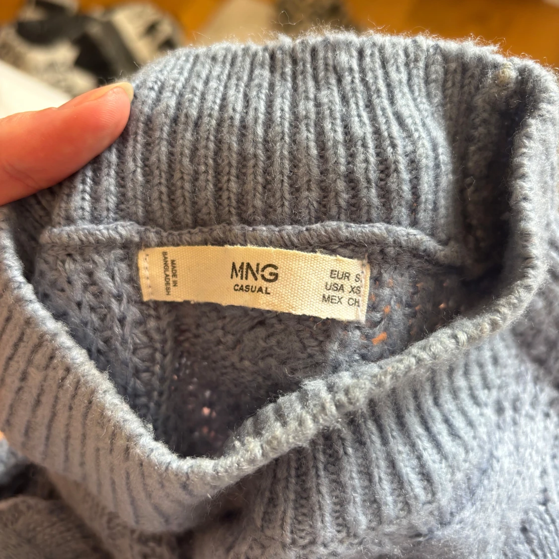 Blå stickad tröja från MNG Casual - 2
