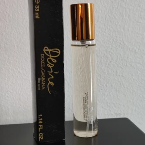Dolce and Gabbana The one Desire perfume - Dolce and Gabbana The one Desire perfume. 33ml. New! Some color loss on the box as seen in the pictures.