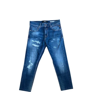 Replay Jeans Mörkblå - Säljer dessa feta Replay Jeans i storlek W29. De är i modellen ”MICKYM”. Riktigt sköna och snygga 🙌 