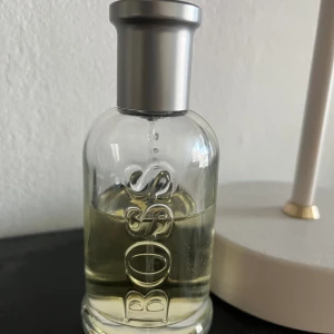 Parfym - Hugo Boss Herr Parfym , 50 ml. Mer än hälften kvar