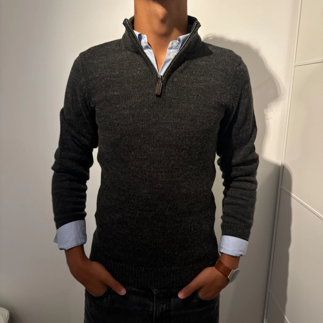 Mörkgrå stickad half zip-tröja  - 1