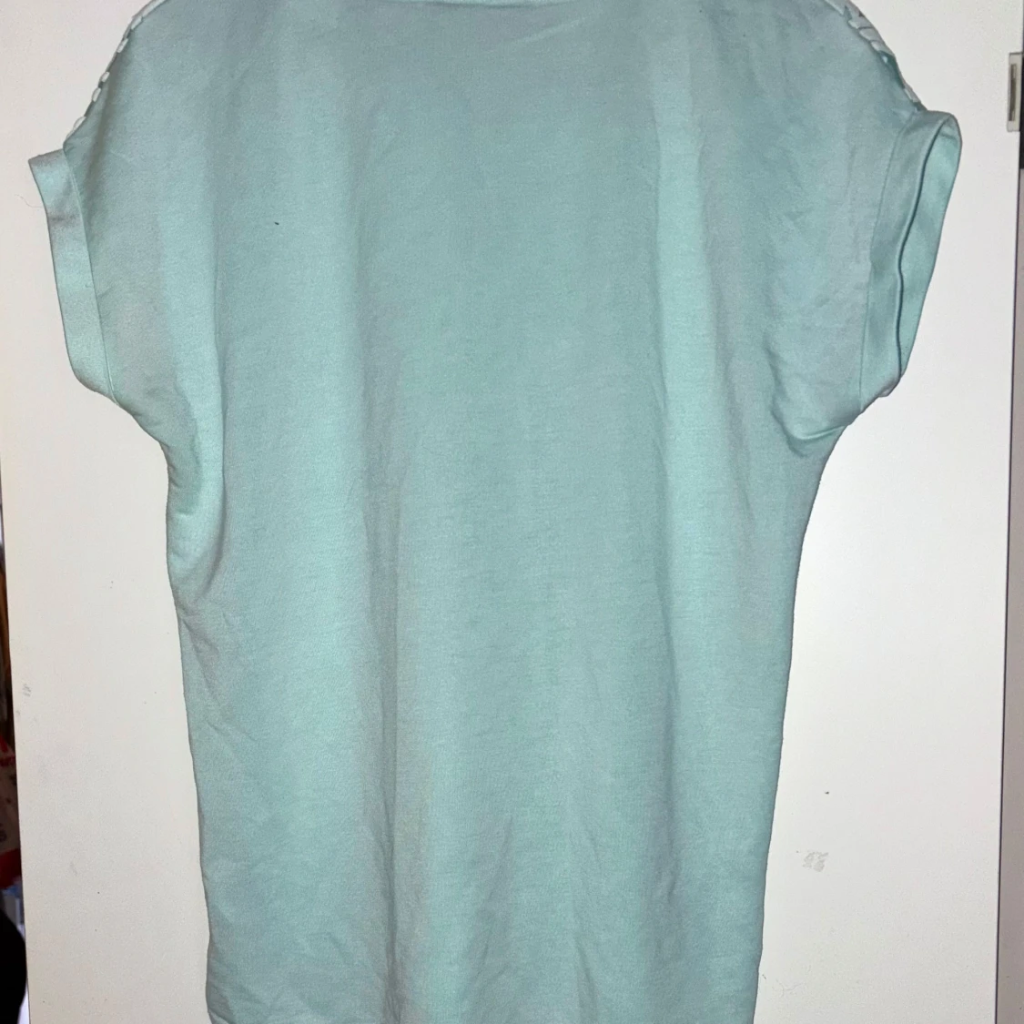 Mintgrön top  med spets från Esprit - 1