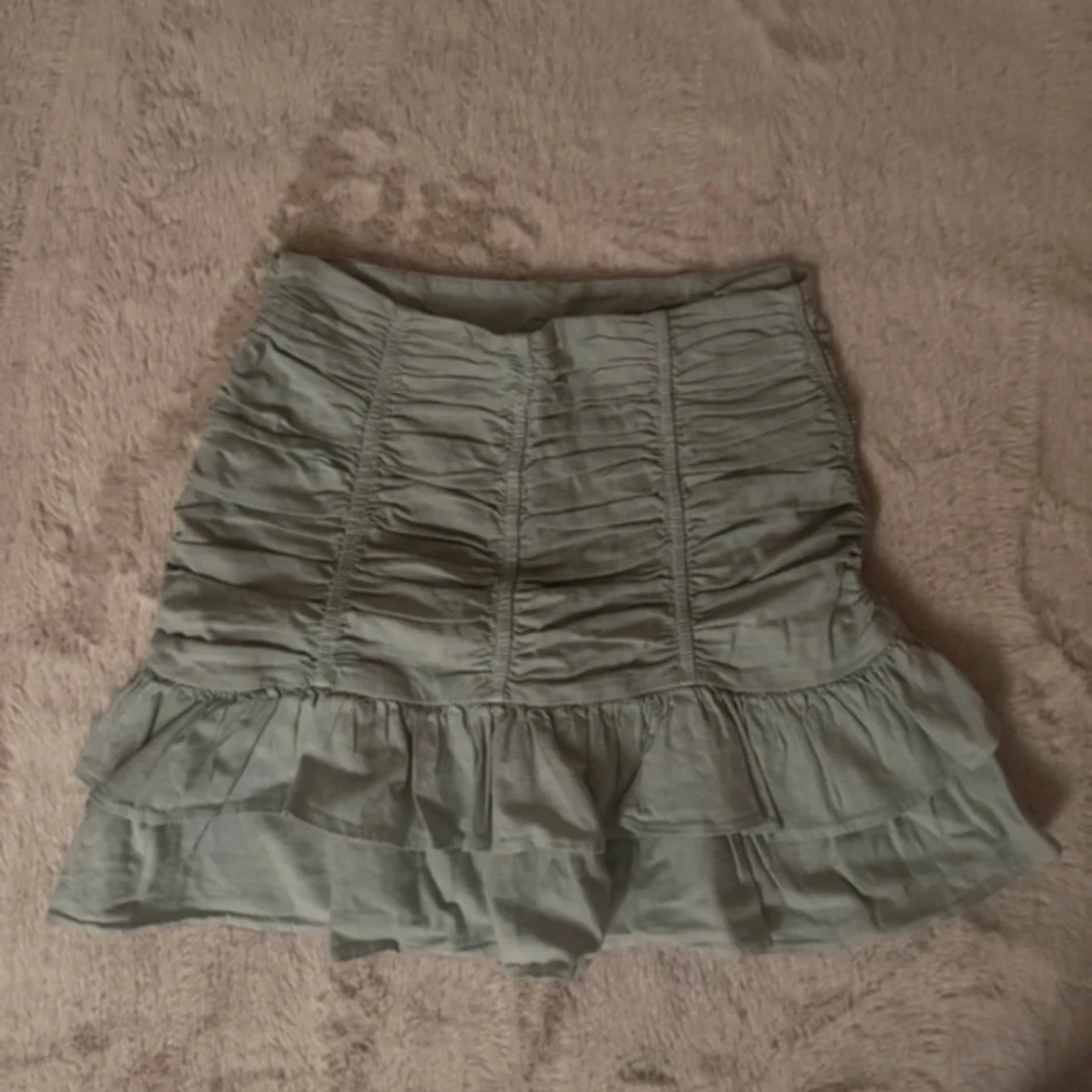 Ljusgrön volangkjol  - 1