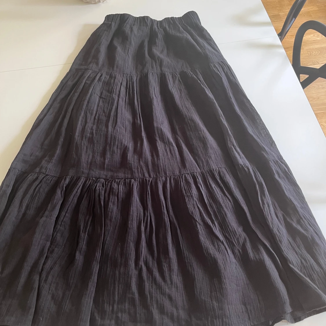 Svart långkjol från Gina Tricot - 2