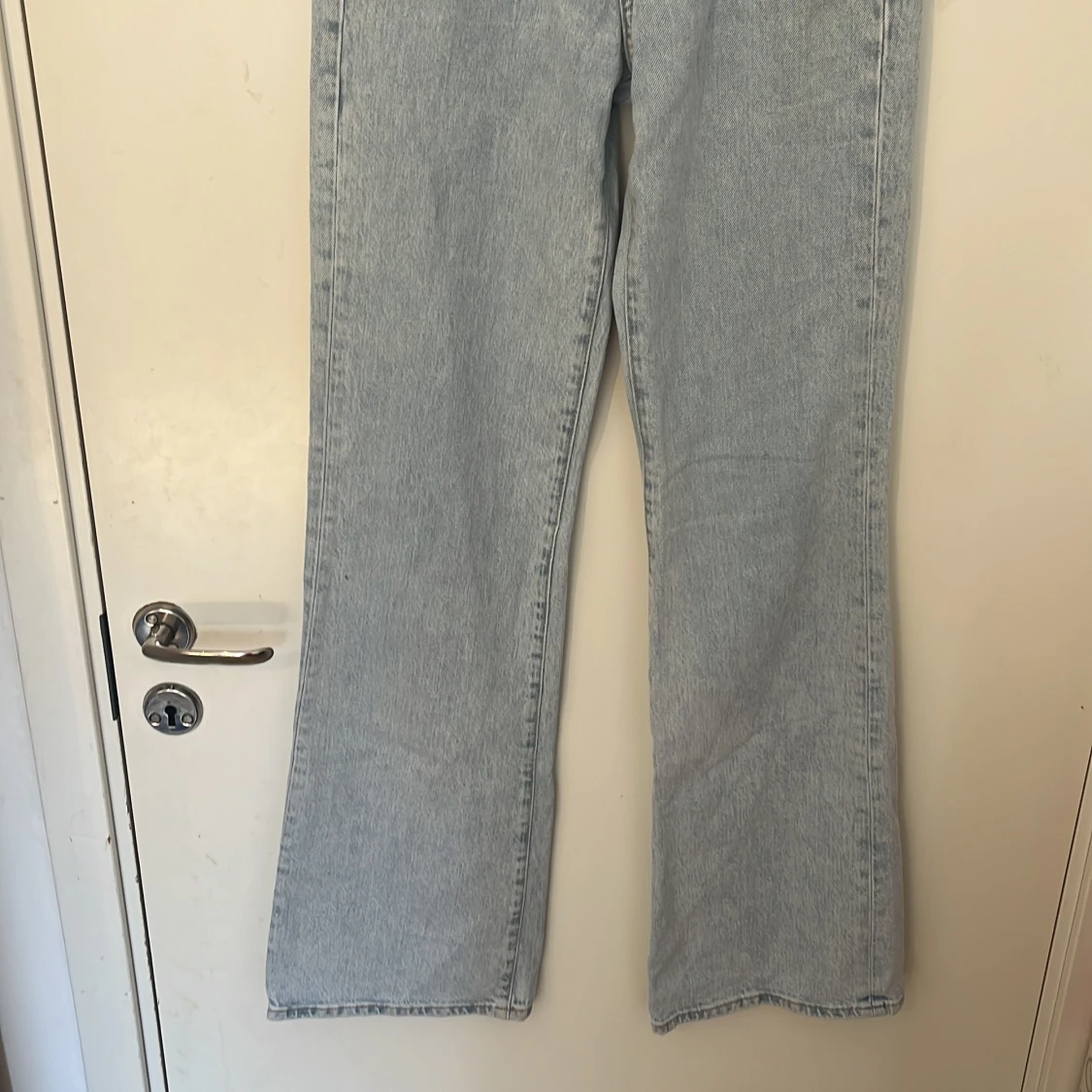 Ljusblåa bootcut jeans från Zara - 1