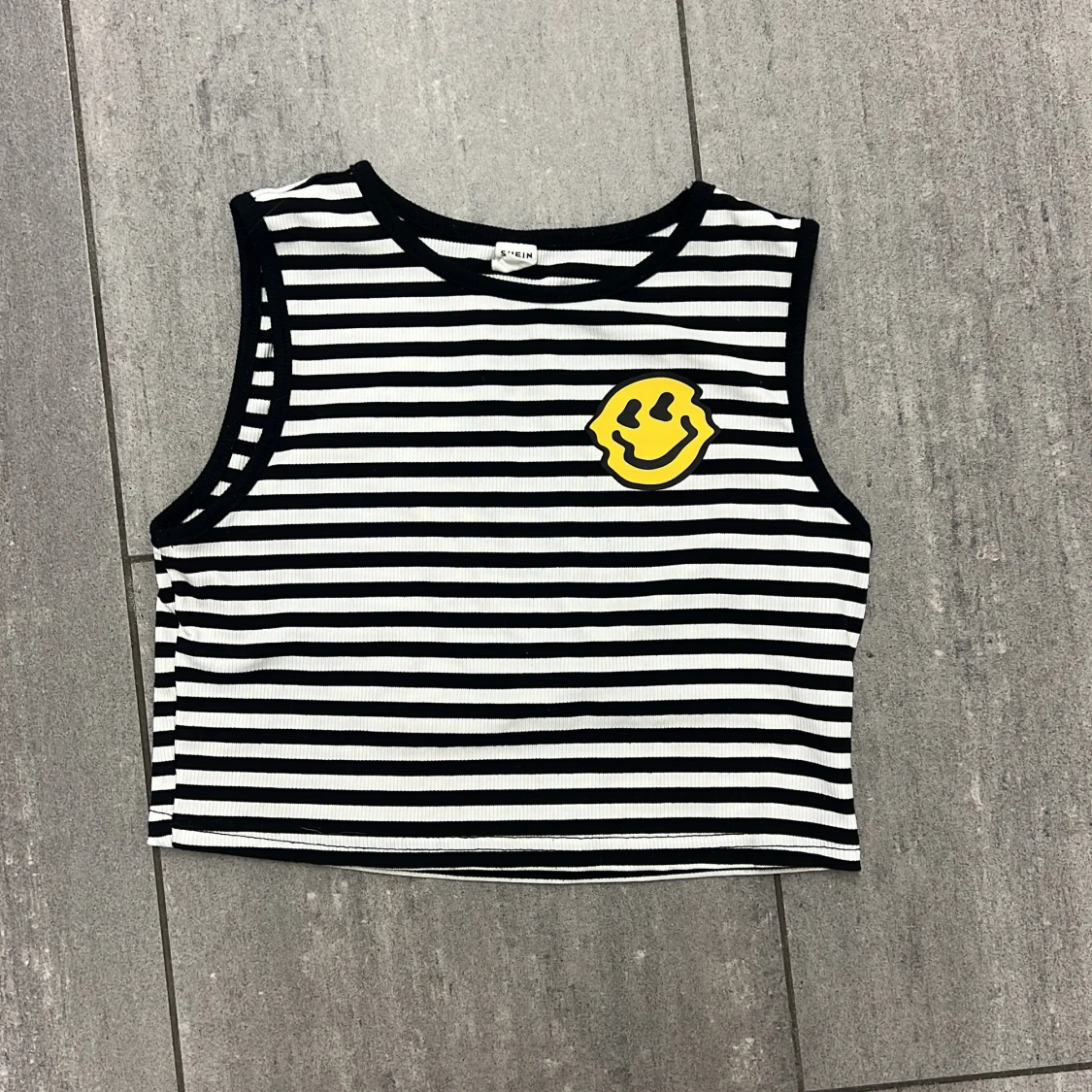 Randig croppad linnetopp från SHEIN