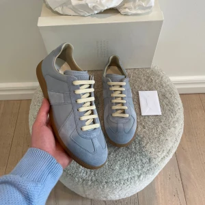 Maison margiela skor  - Maison margeila gats | Helt nya med allt og | EU 42 | Hör av dig med eventuella frågor eller liknande // RDL 
