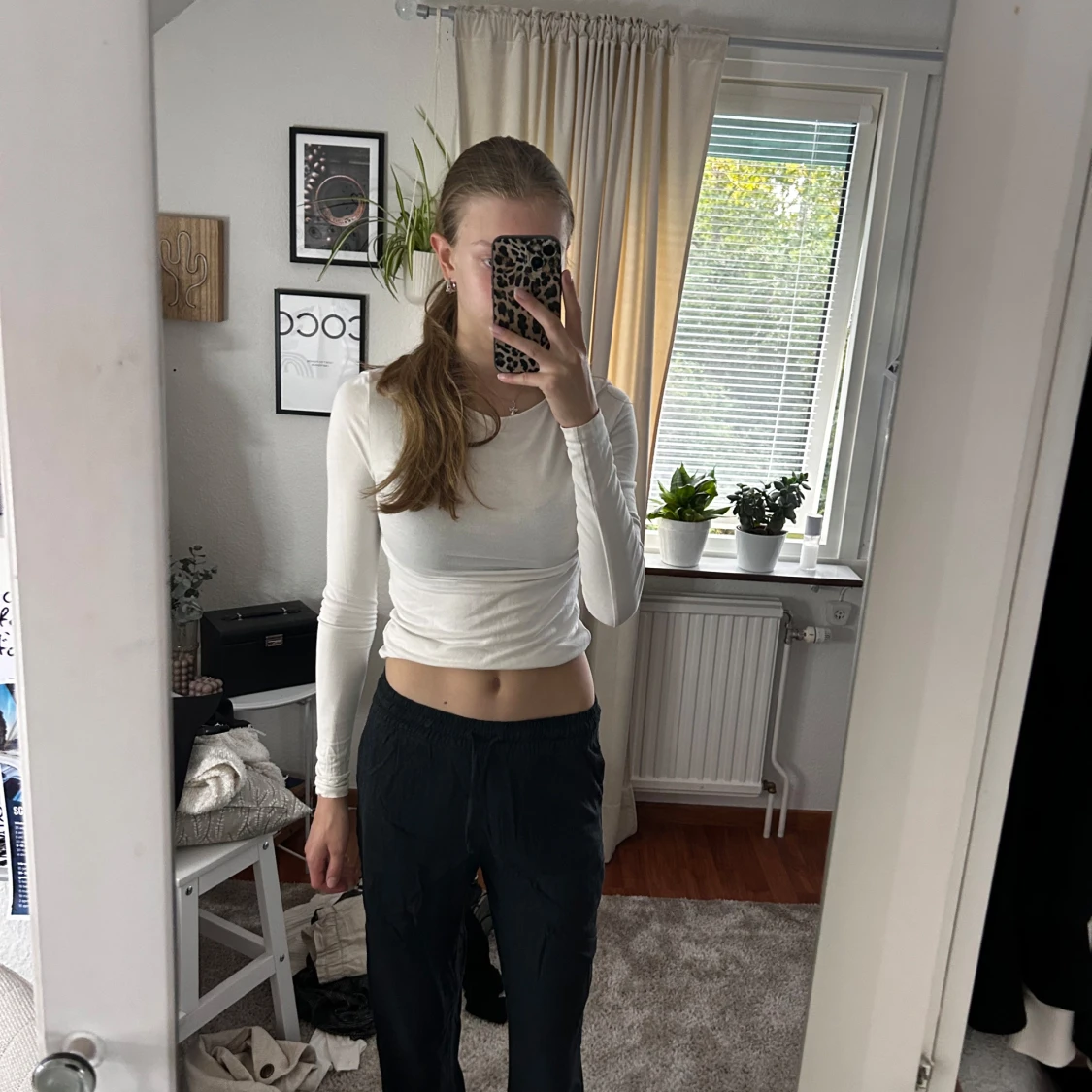 INTRESSEKOLL Svarta linnebyxor