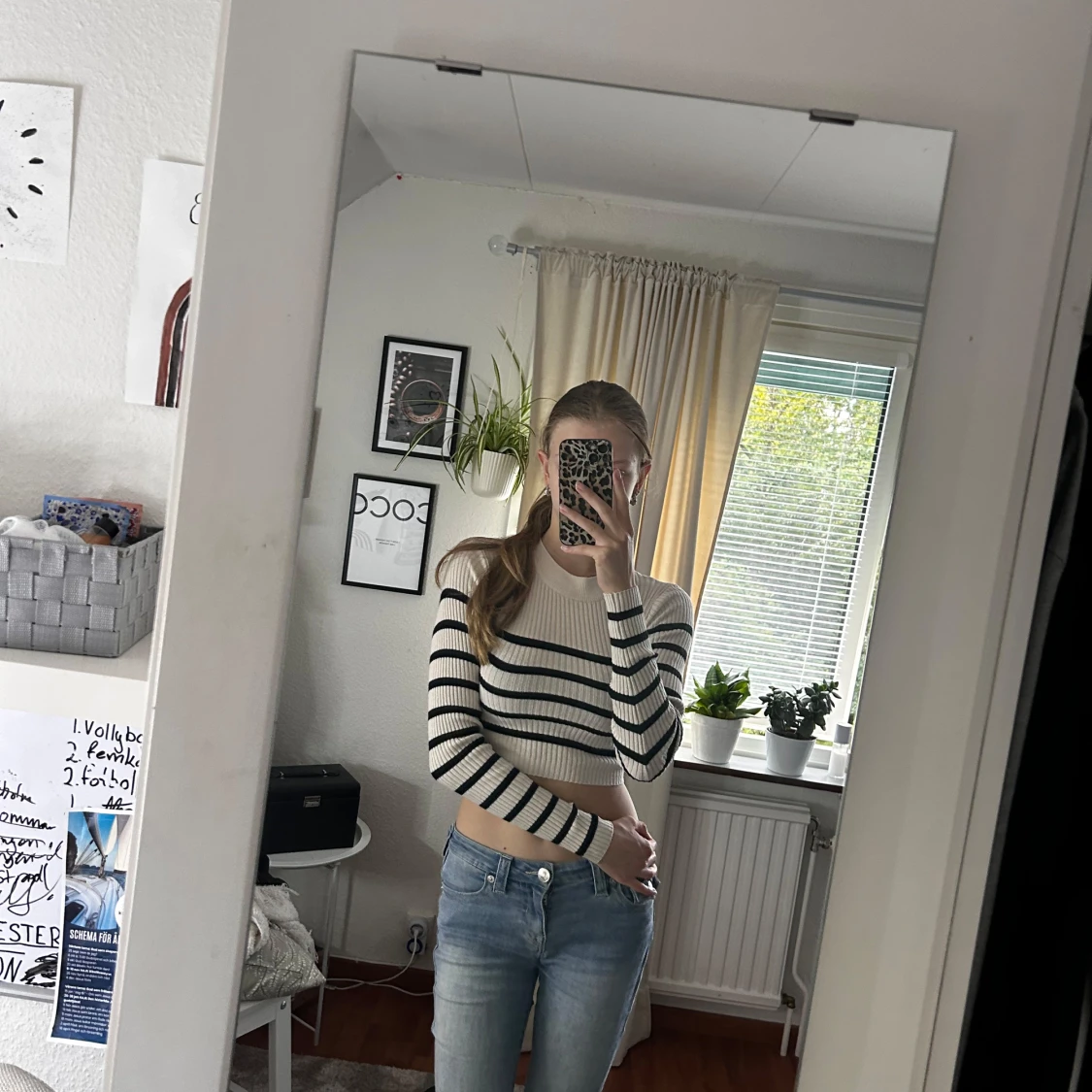 Randig croppad stickad tröja - 3