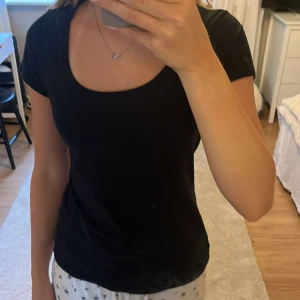 Basic uringad T-shirt - Använder inte❤️