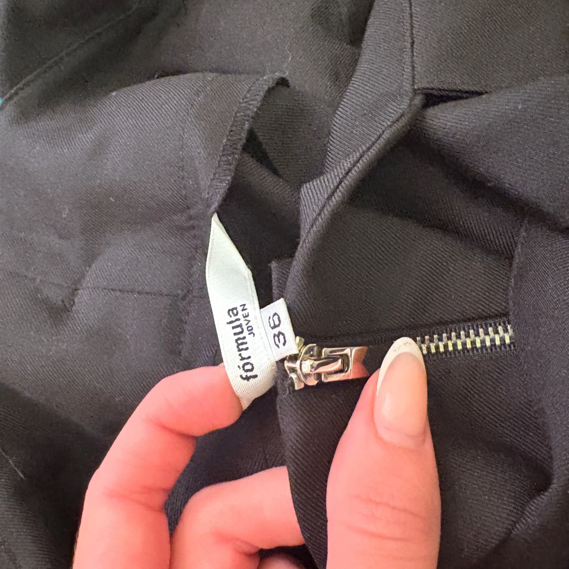 Formula Joven Svart overall med rosett - 3